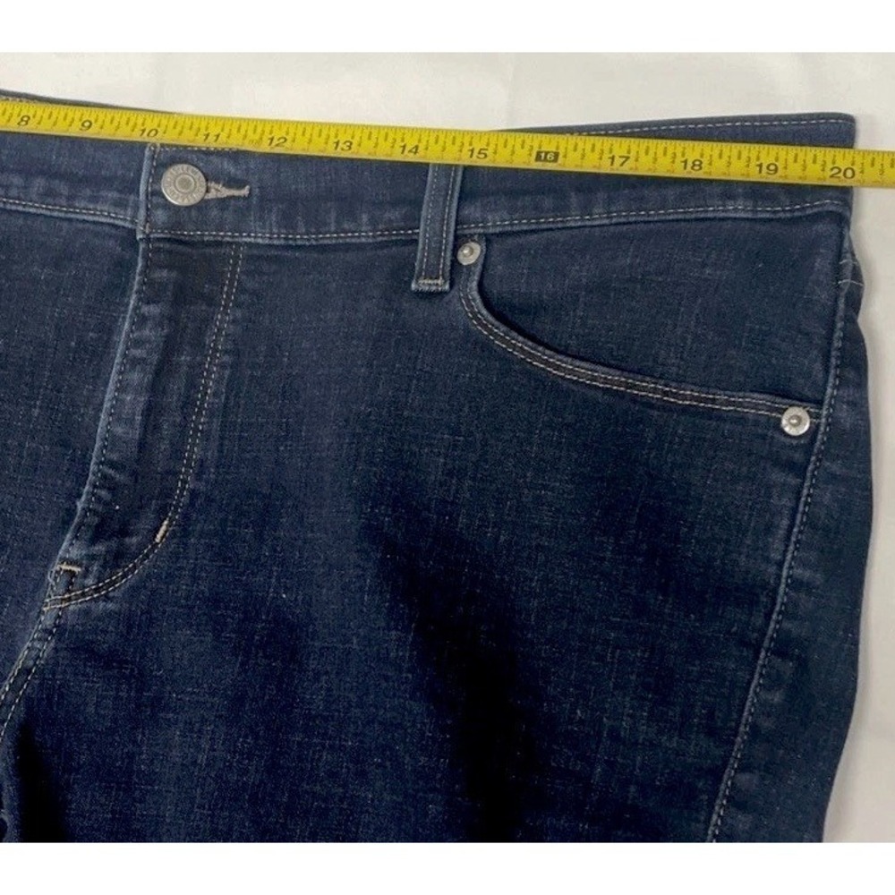 Levi's Classic Bootcut Dark Wash Jeans Mid Rise Women's Size 18W - Picture 13 of 14